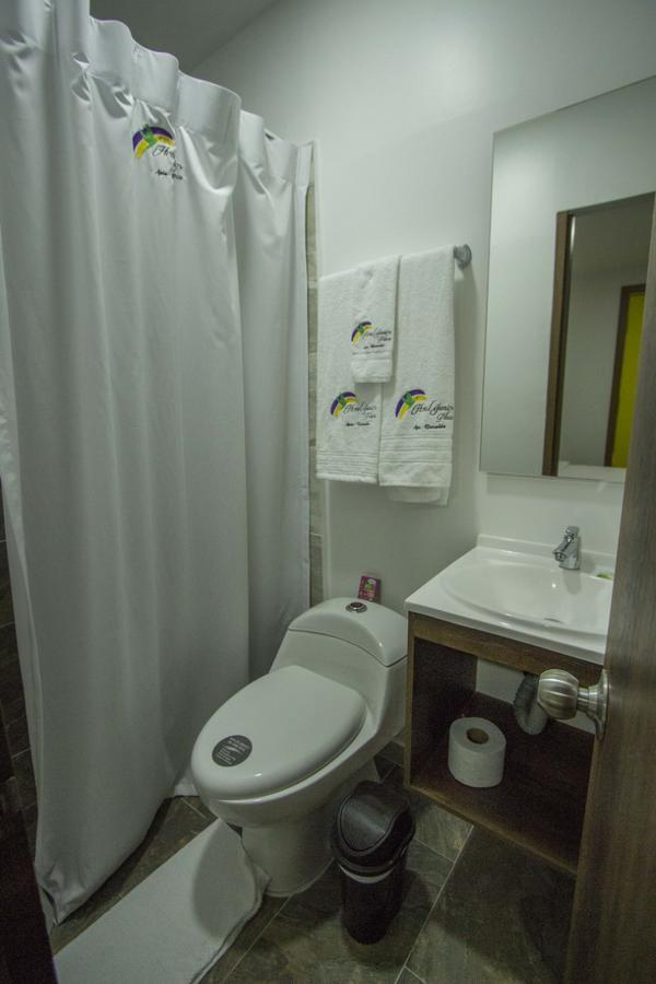 Hotel Junior Plaza Apía Eksteriør bilde