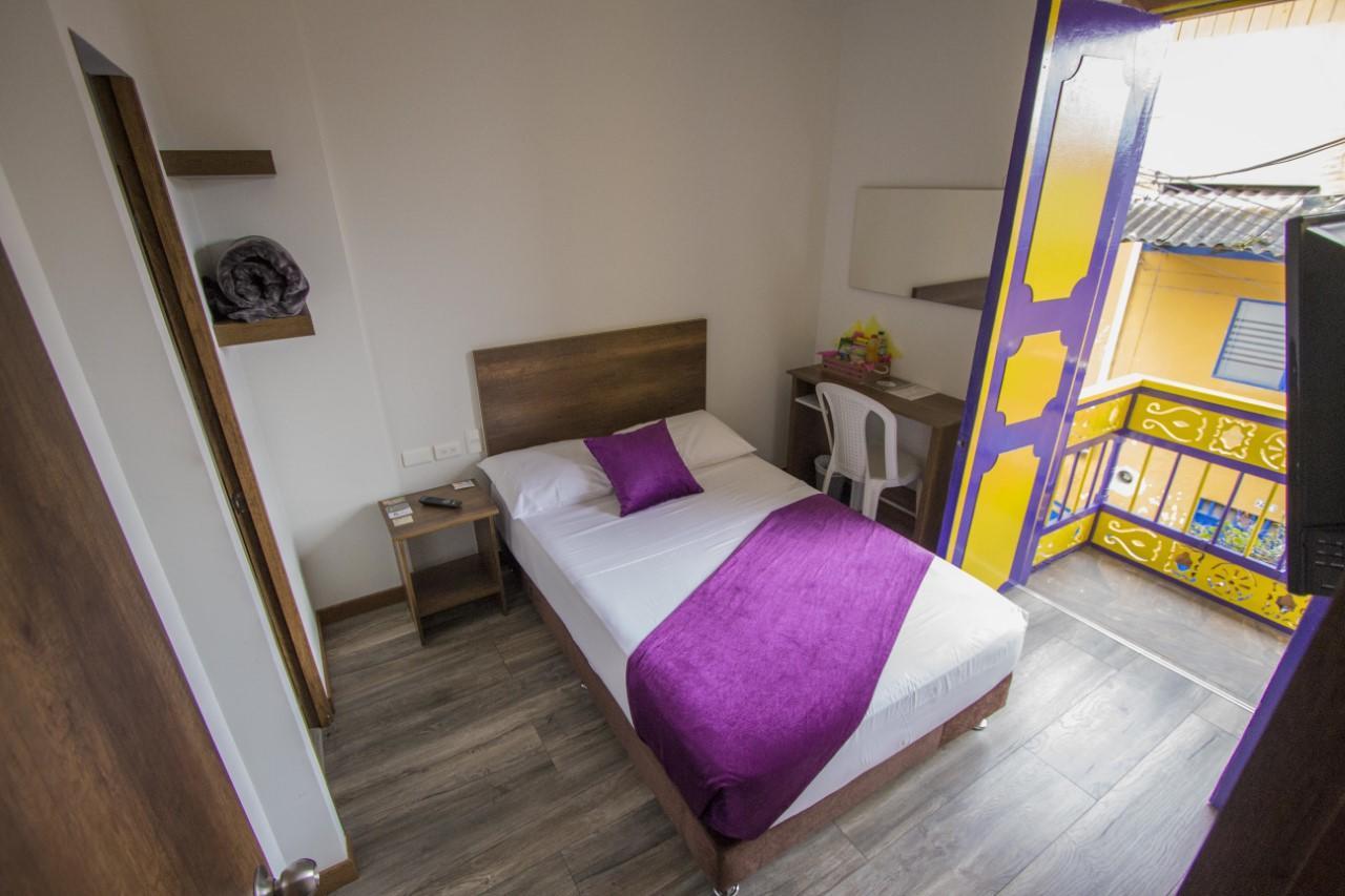 Hotel Junior Plaza Apía Eksteriør bilde