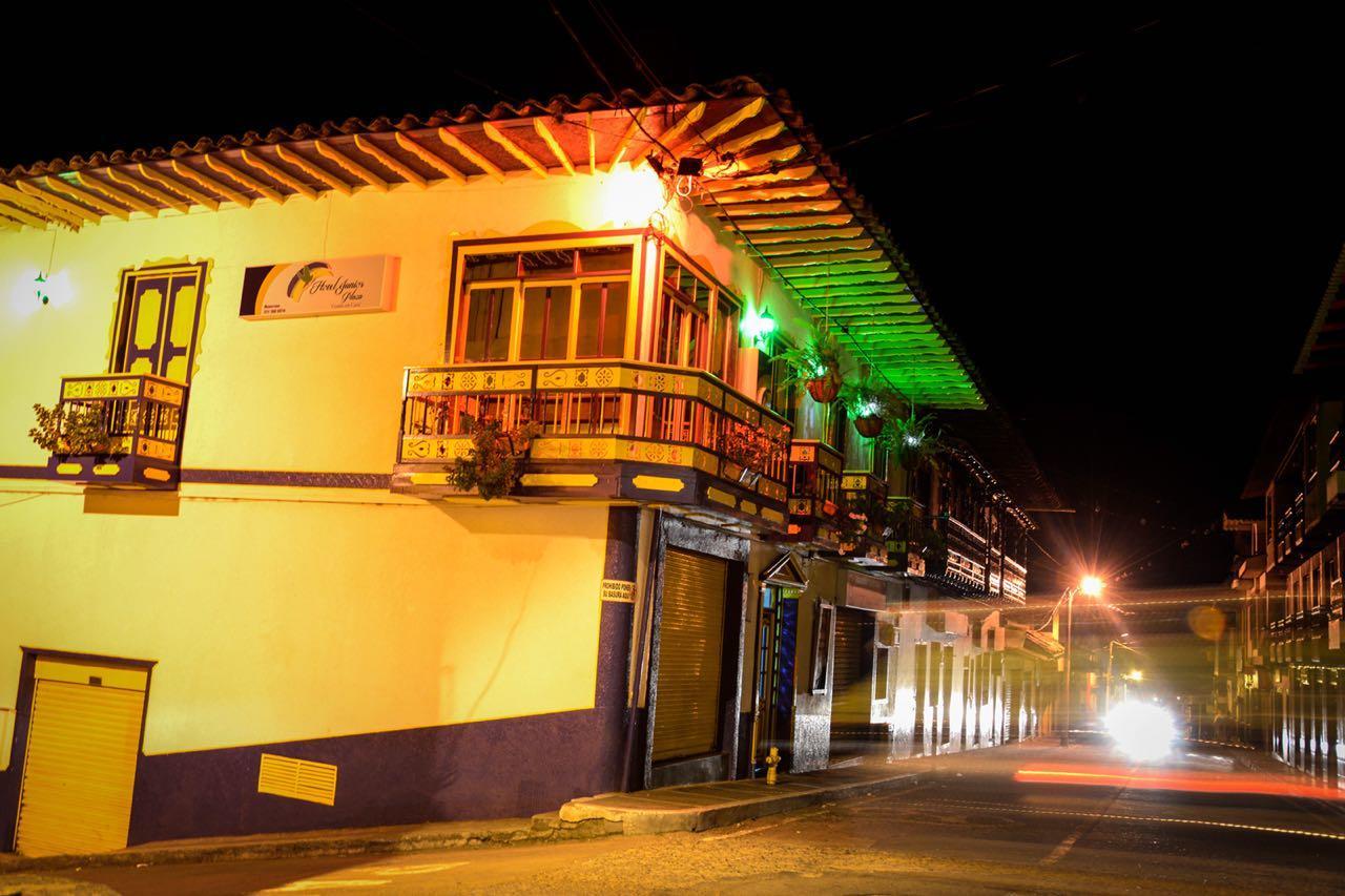 Hotel Junior Plaza Apía Eksteriør bilde