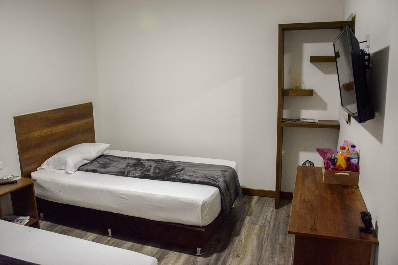Hotel Junior Plaza Apía Eksteriør bilde